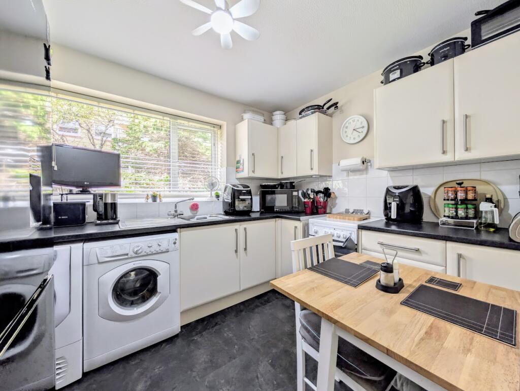 Apartment in Worthing, West Worthing - View 4