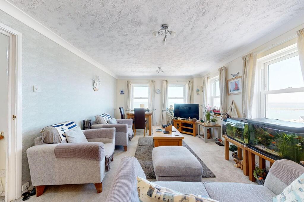 Chislet Court, Pier Avenue, Herne Bay, Kent, CT6 photo 4