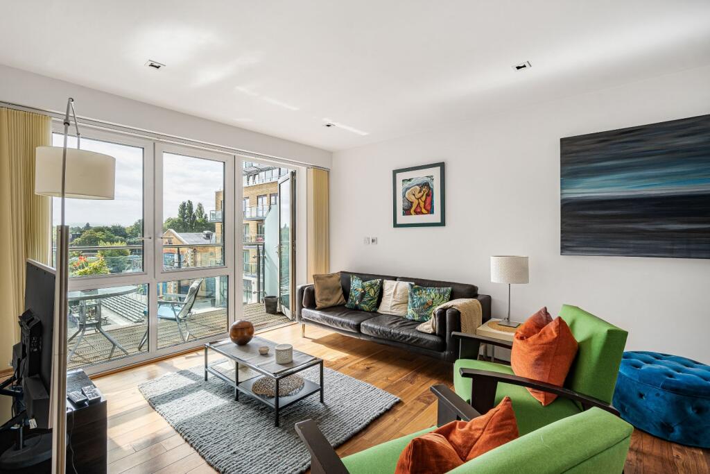 Main image of property: Kew Bridge Road,
Brentford, TW8