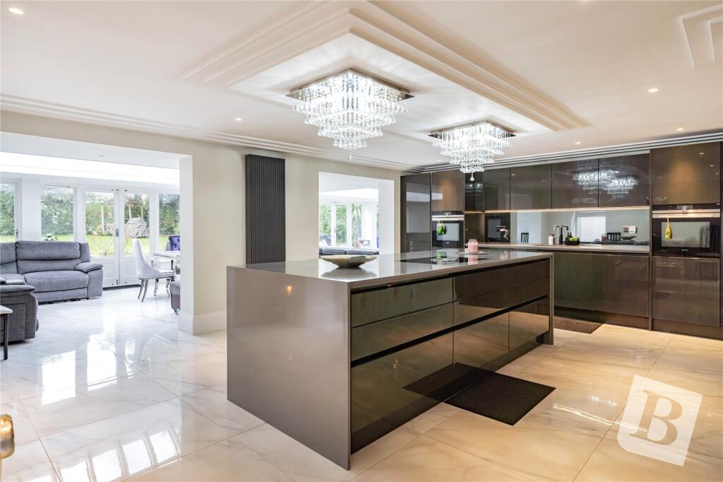 House in London - View 2