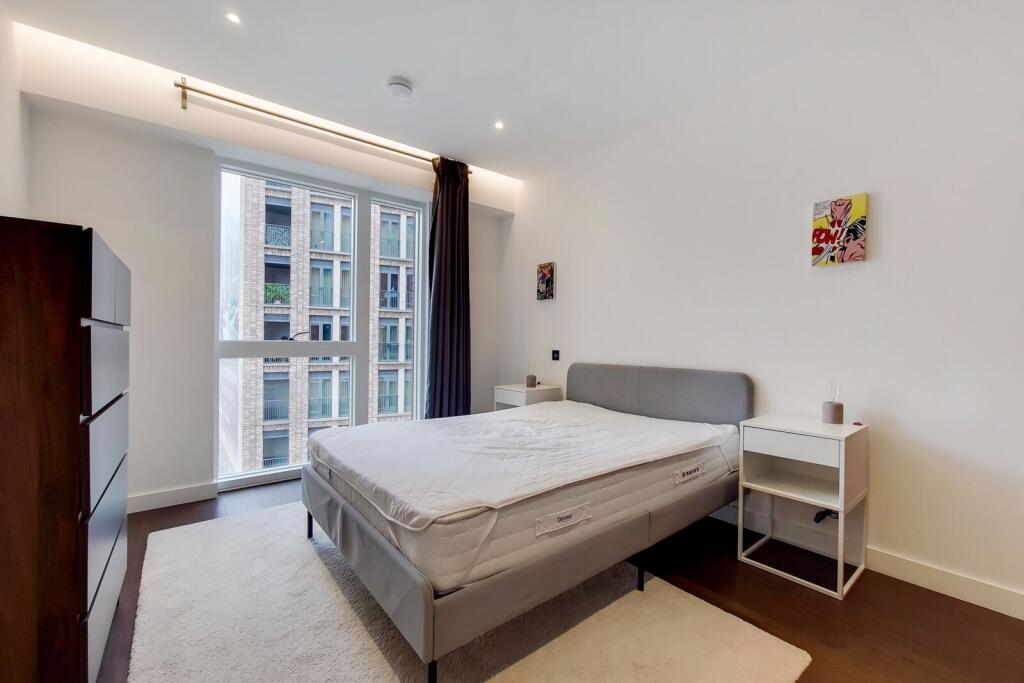 Apartment in London - More