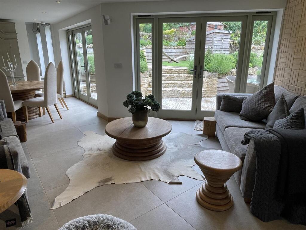 House in Tewkesbury, Hawling - View 5