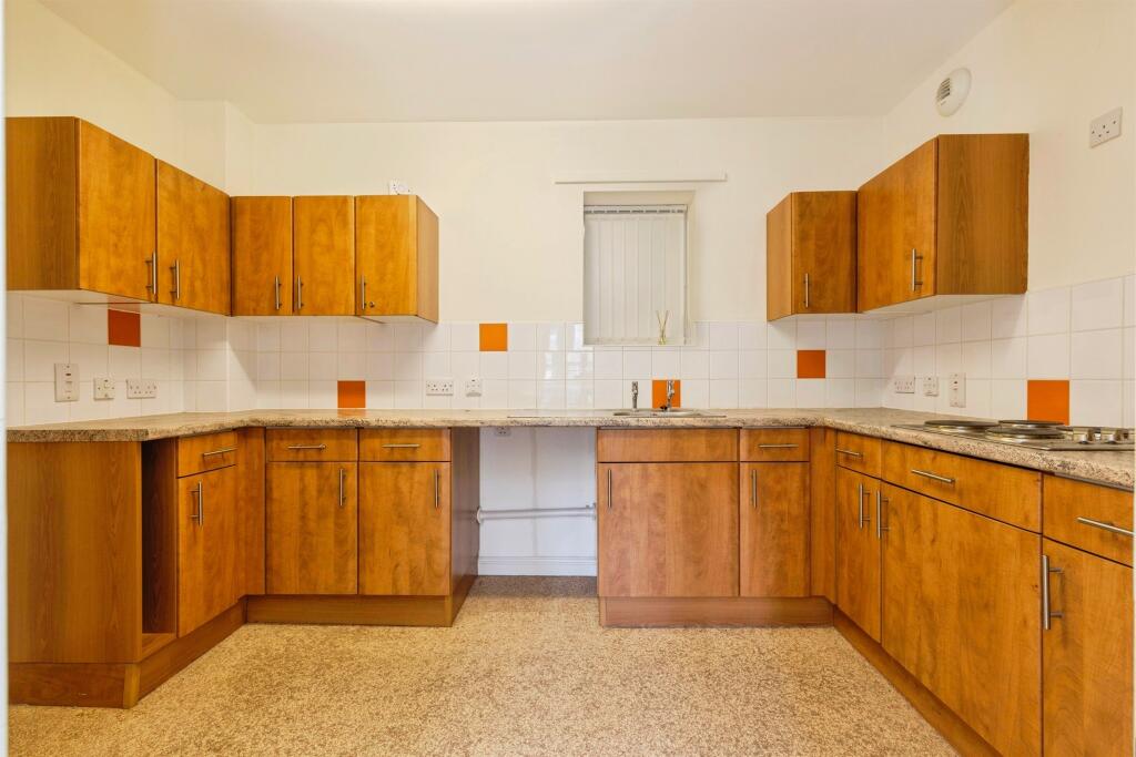 Apartment in Stockton-on-Tees, Hartlepool - View 5