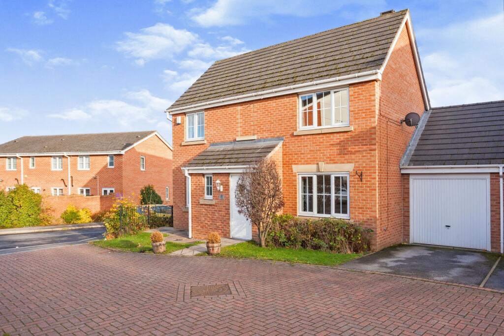 Main image of property: The Oaks, Leeds, West Yorkshire, LS10