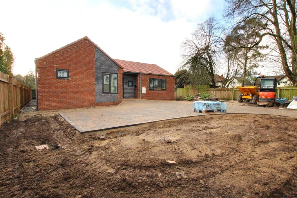 Main image of property: Chantry Way, Swanland, North Ferriby