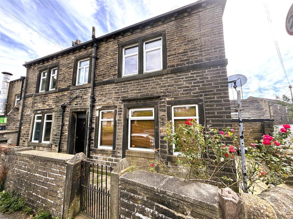 Main image of property: Bowling Green Road, Stainland, Halifax HX4