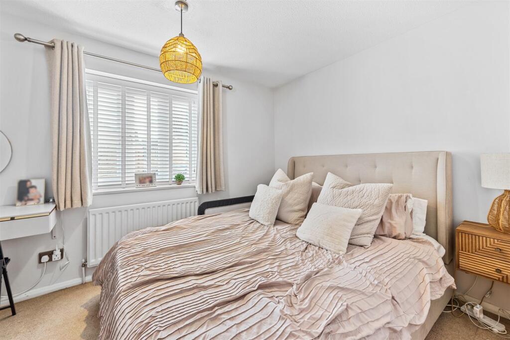 House in Northampton - View 5