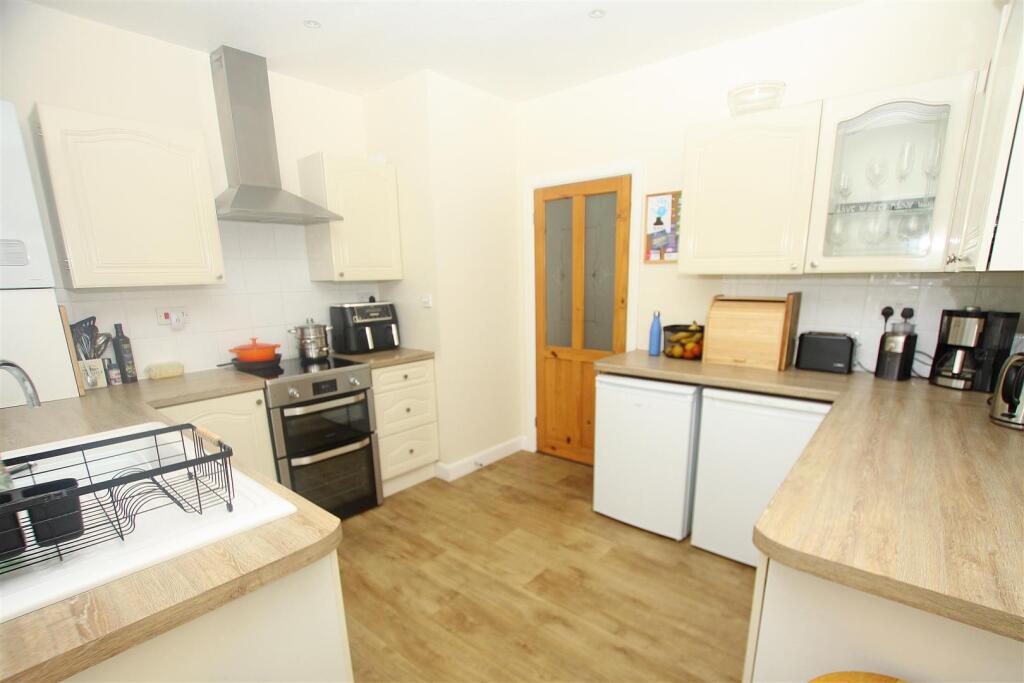 Priestley Road, Bournemouth photo 4