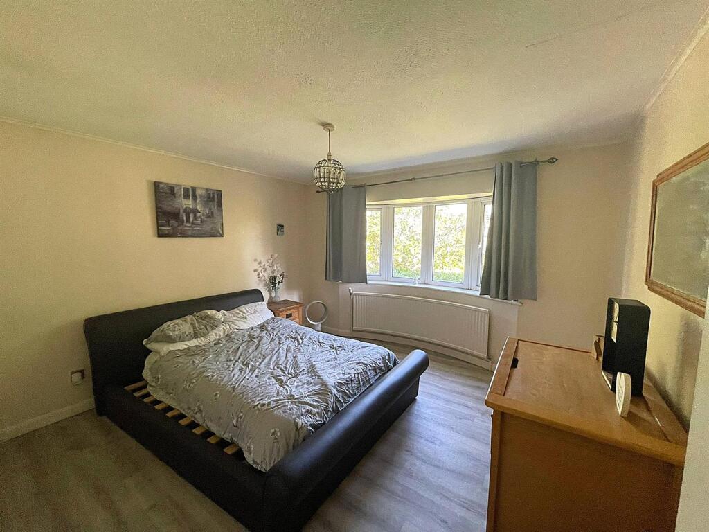 House in Tonbridge - View 3