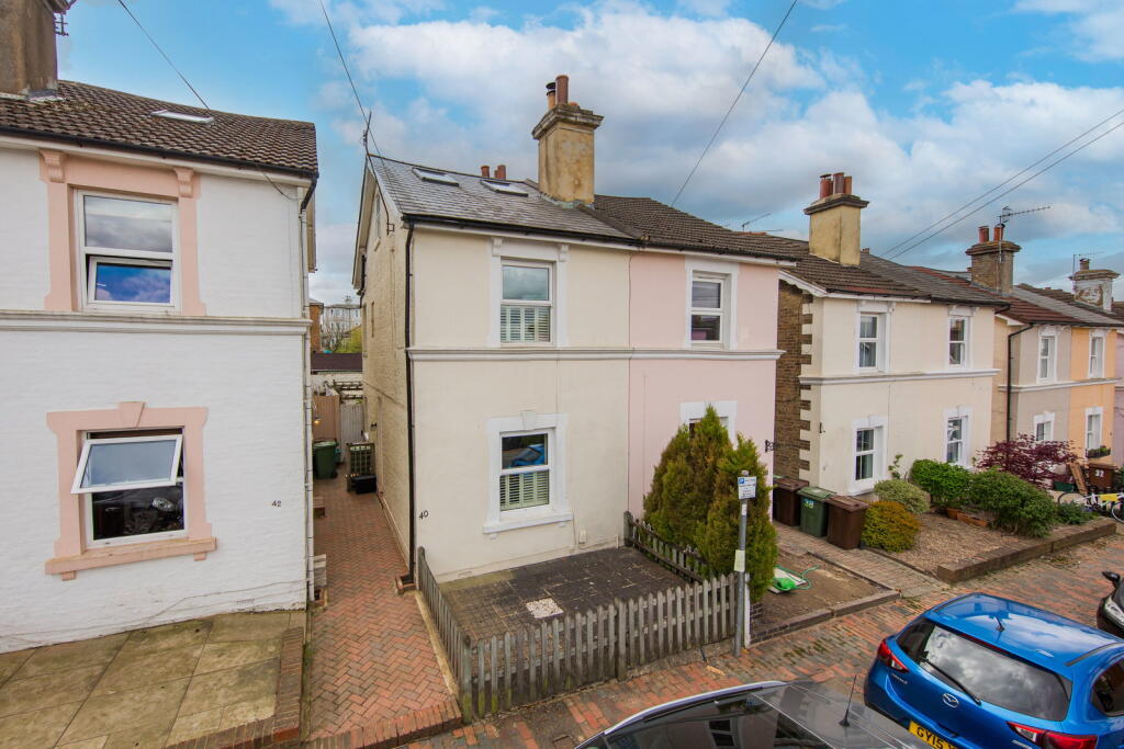 Main image of property: Granville Road, Tunbridge Wells, TN1 2NX