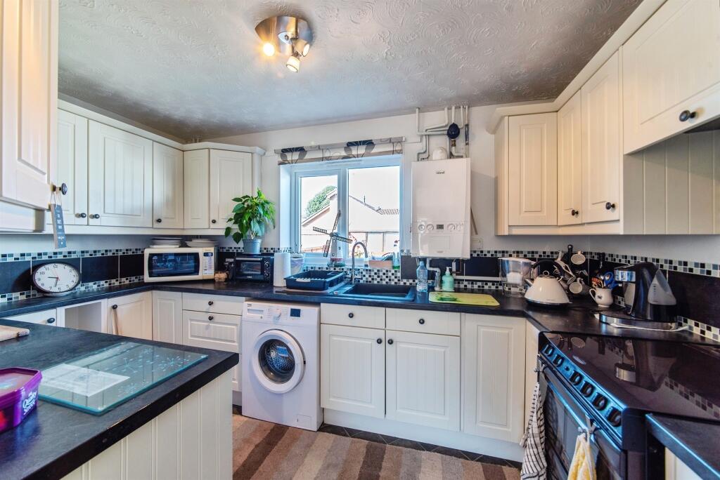 Osborn Way, Heckington, Sleaford photo 3
