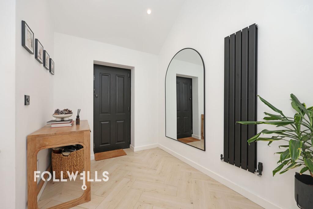 House in Stoke-on-Trent - View 5