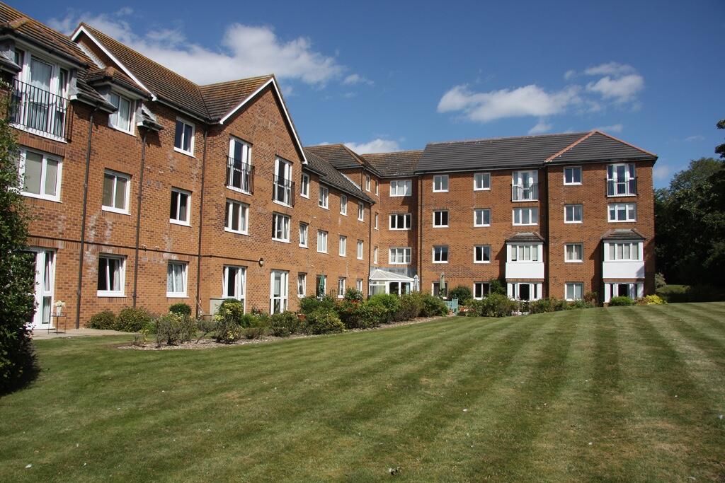 Main image of property: Lyndhurst Court, Hunstanton, Norfolk, PE36