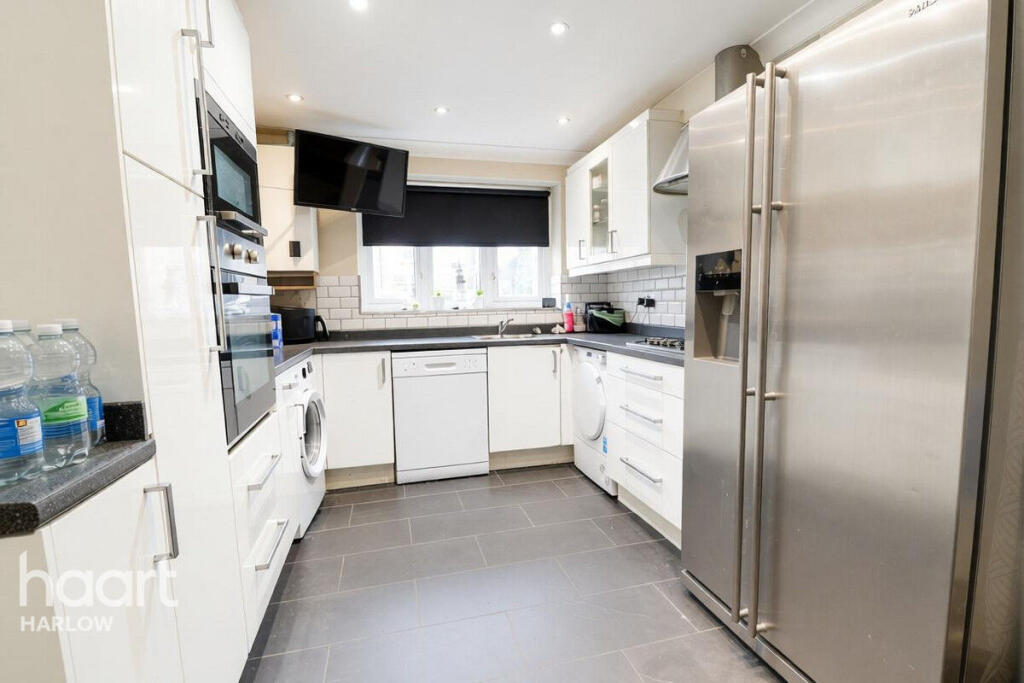 Hull Grove, Harlow photo 2