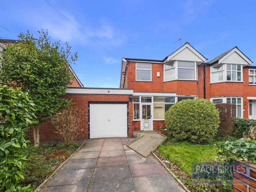Main image of property: Beechwood Avenue, Flixton, Trafford, M41 8UG