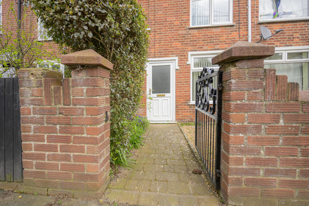 Caxton Road, Beccles photo 2