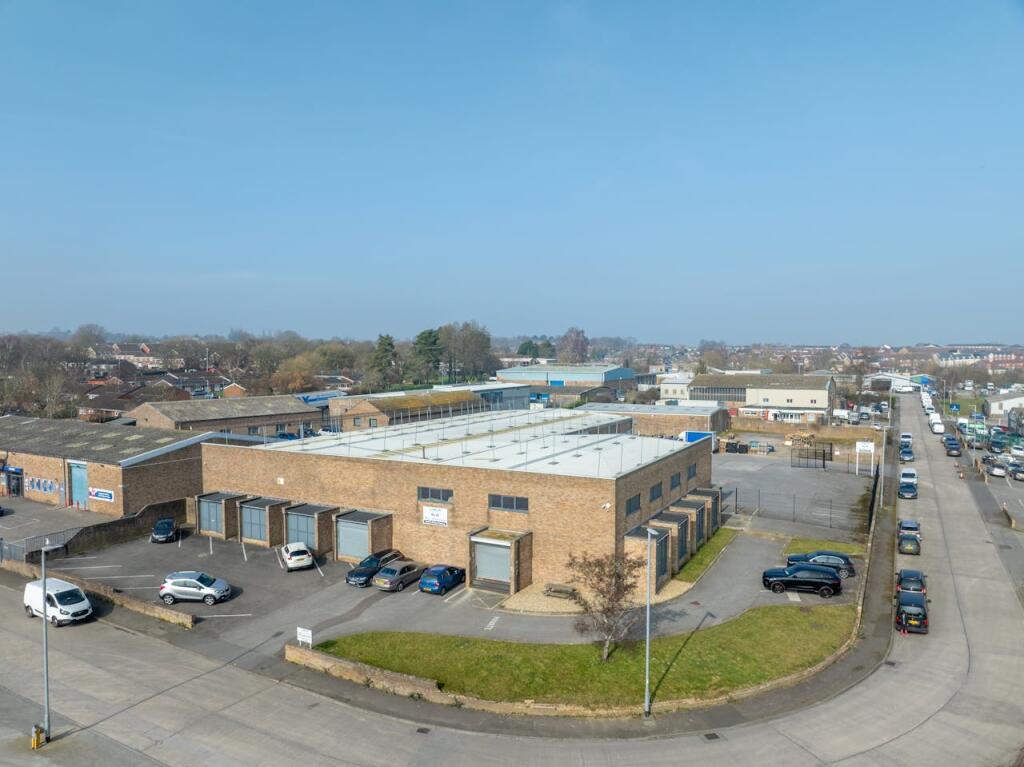 Main image of property: 30 Oxford Road, Pen Mill Trading Estate, Yeovil, BA21 5HR