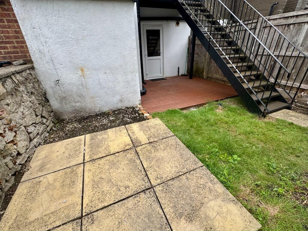 Apartment in Rochester - More