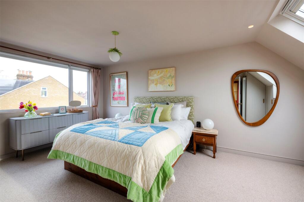 Grove Road, Walthamstow, London, E17 photo 3