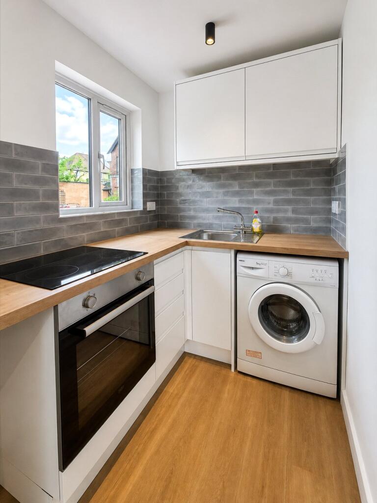 Apartment in Reading - More