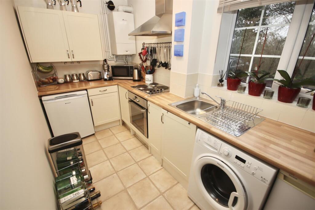 James Close, Chippenham photo 2