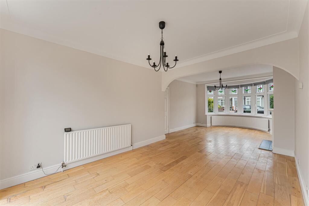 Balgonie Road, North Chingford - View 4