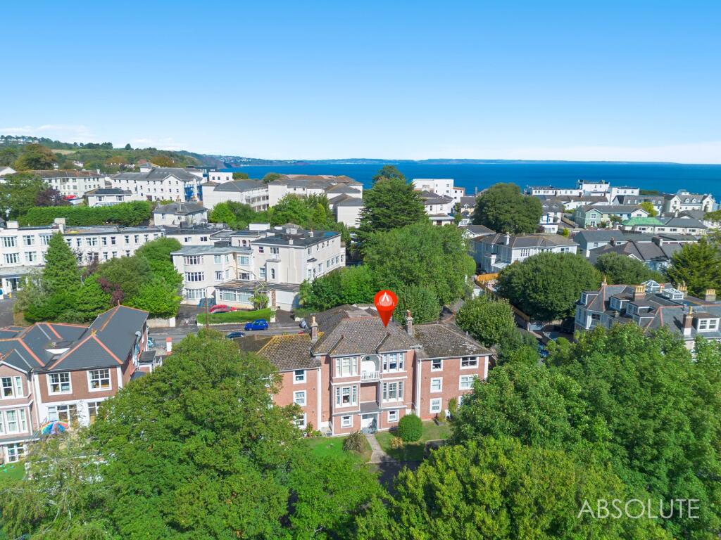 Apartment in Torquay, Torbay - View 4
