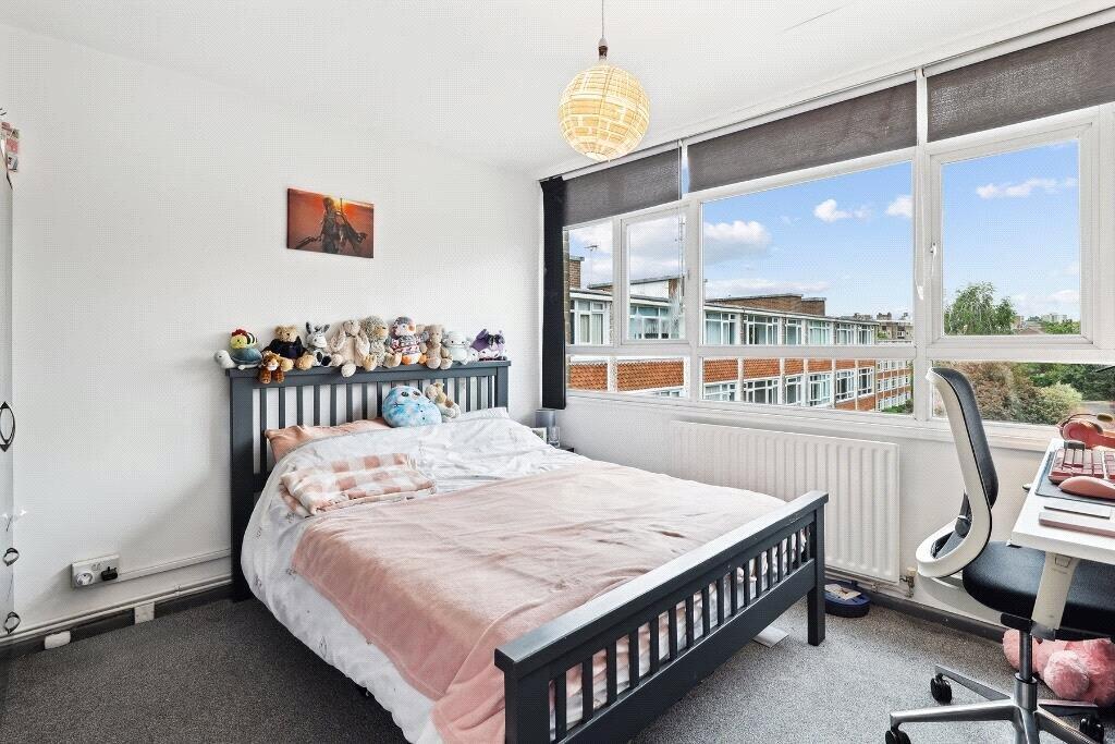 Garden Royal, 86 Kersfield Road, London, SW15 photo 3