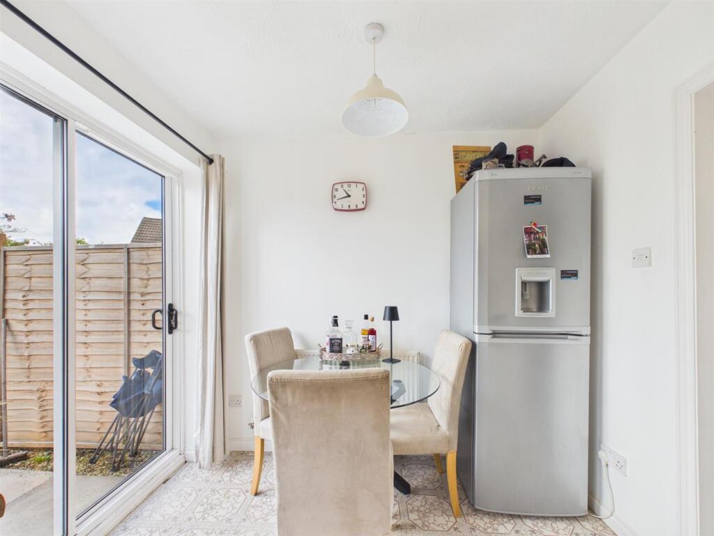 House in Harborough, Little Bowden - More