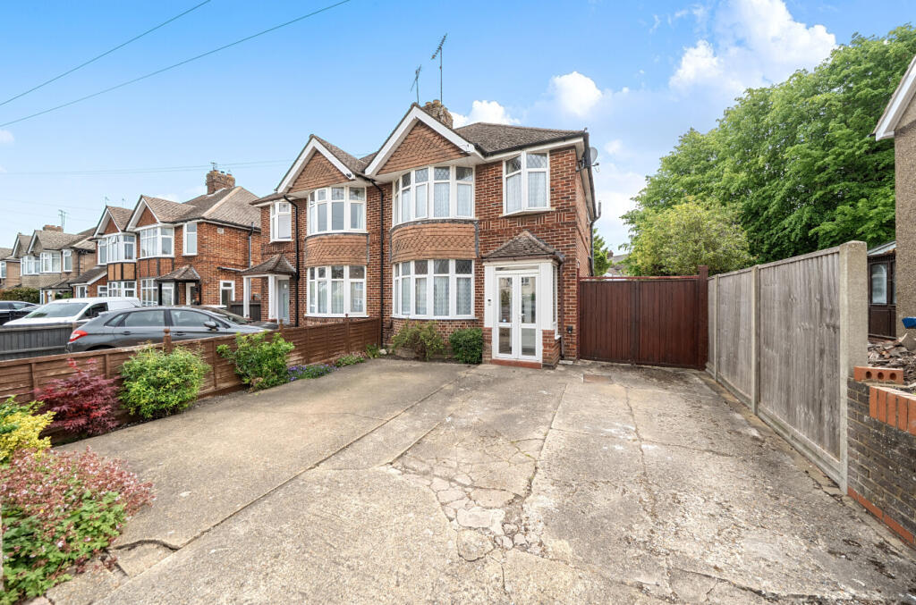 Main image of property: Chiltern Road, Dunstable, Bedfordshire
