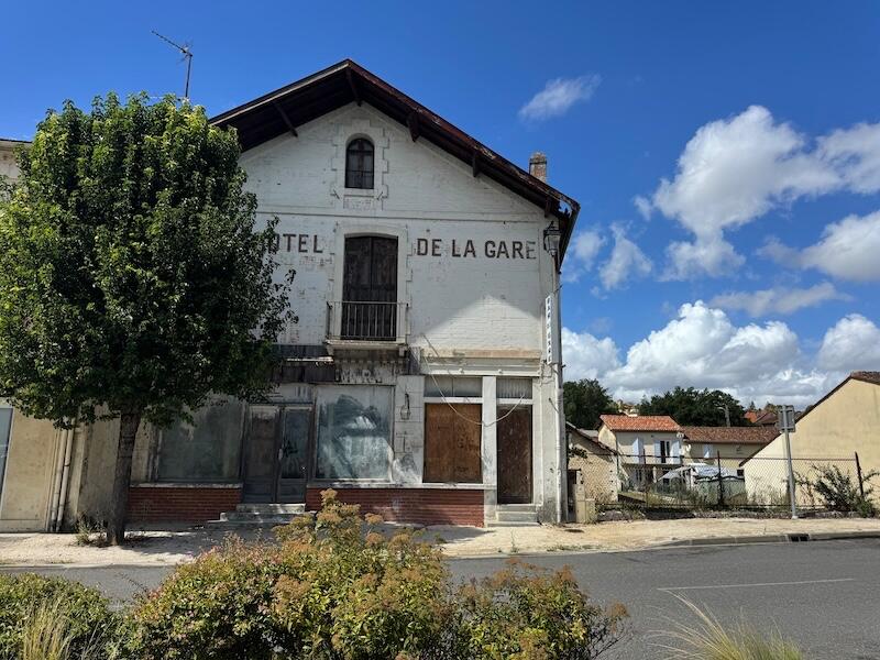 Main image of property: Chalais, Charente, Poitou-Charentes