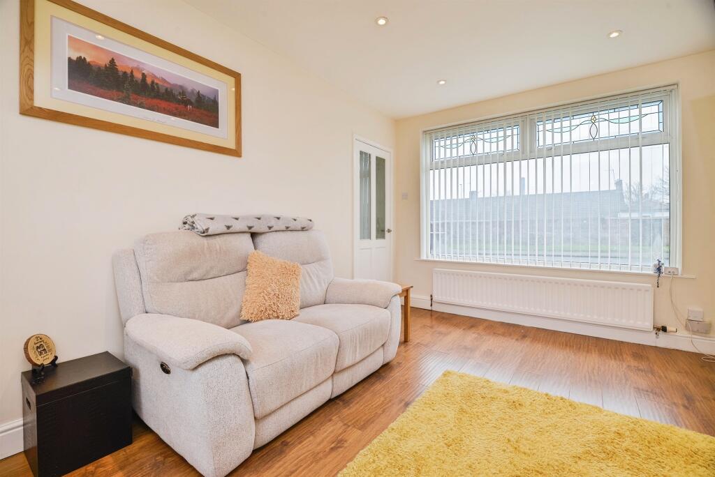 Rothwell Crescent, Stockton-On-Tees photo 4