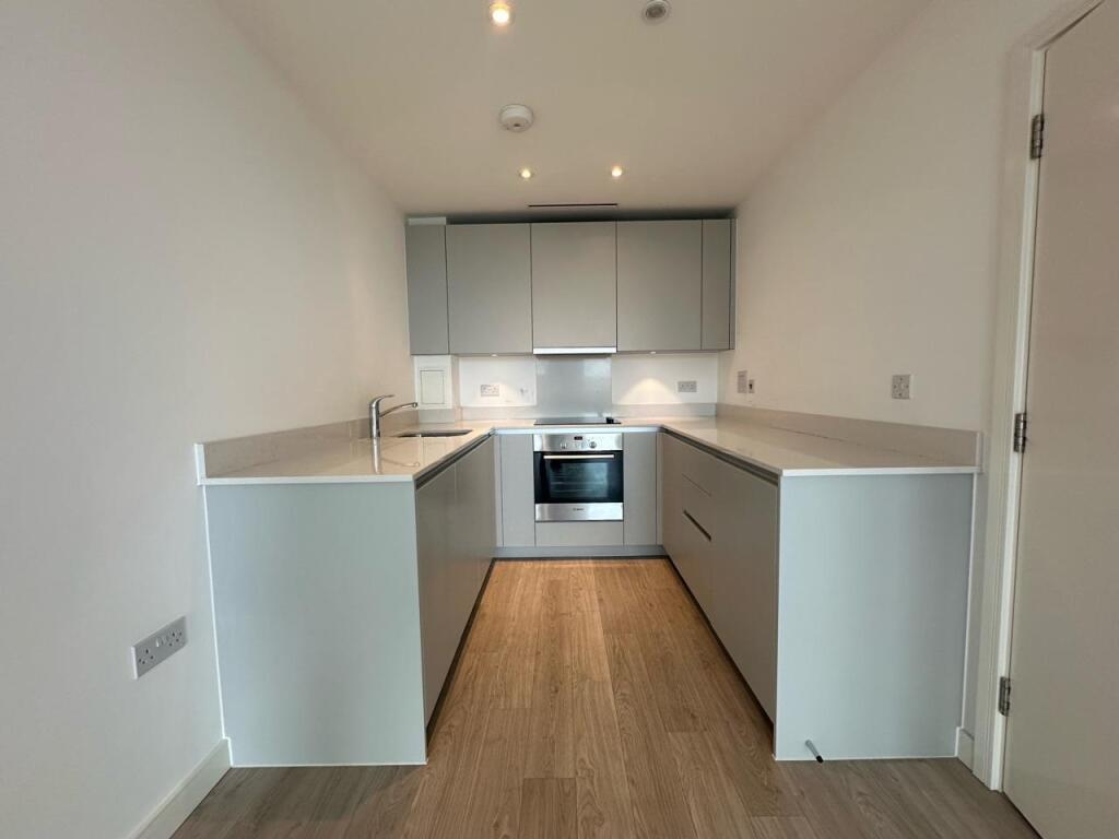 Saffron Central Square, Croydon – pohled 2