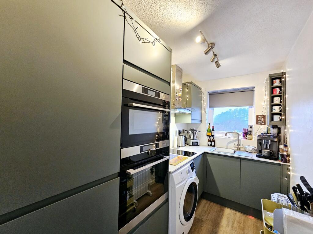 Settrington Road, Scarborough, North Yorkshire photo 3