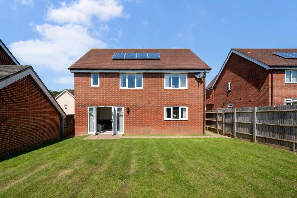 House in Clanfield - View 2