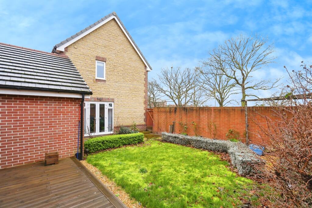 Sorrel Crescent, Didcot photo 4