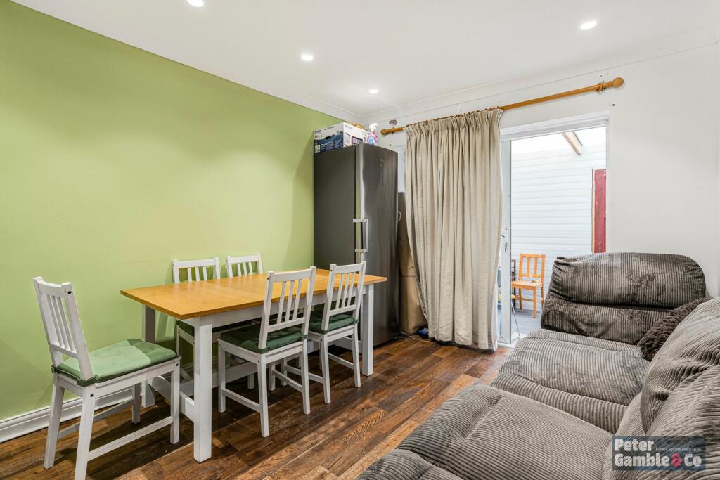 House in London - More