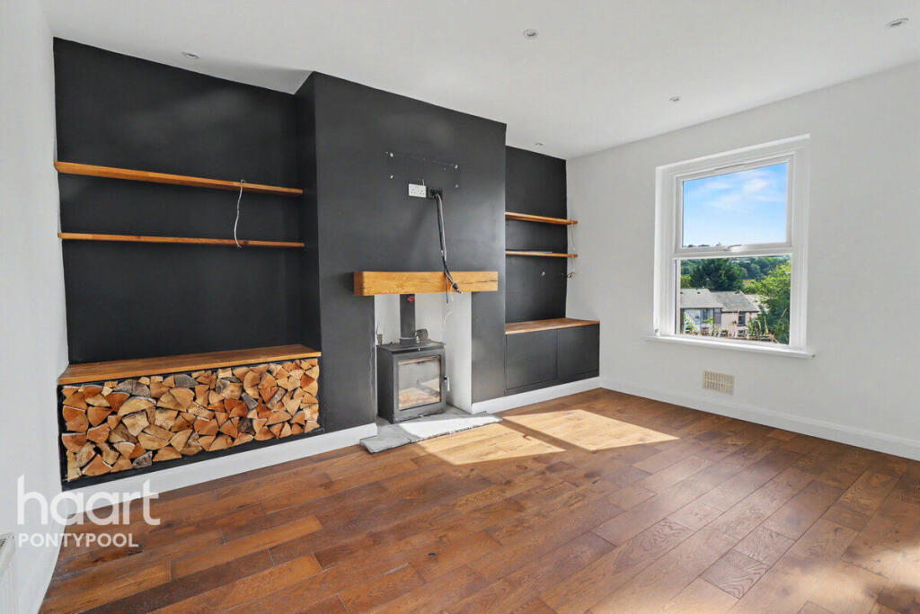 Chapel Road, Pontypool photo 3