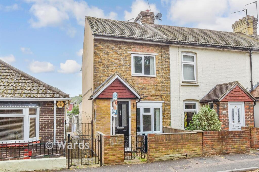 2-bed terraced on Bell Lane, Ditton, Aylesford, Kent, £270,000