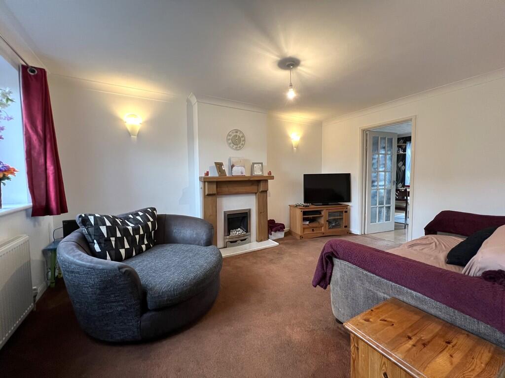 Huntingdon Road, Chatteris, Cambs, PE16 6EF photo 4