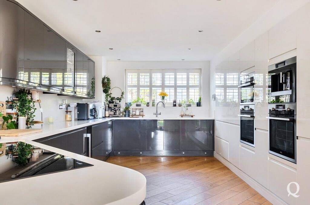 House in Rochester - View 4
