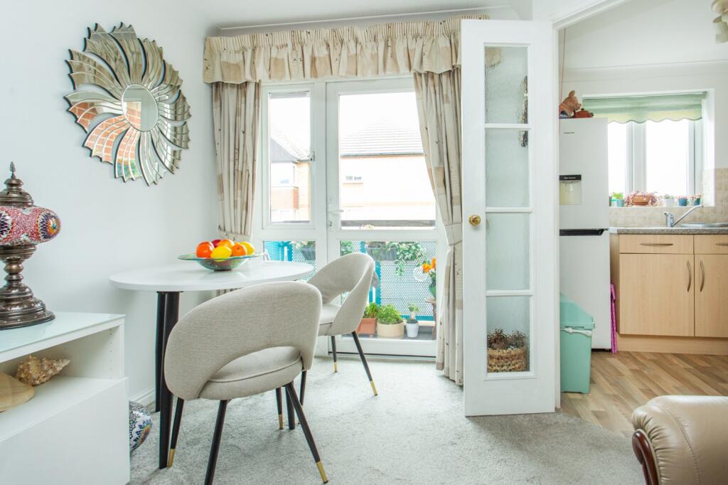 Apartment in Herne Bay, Kent - View 5