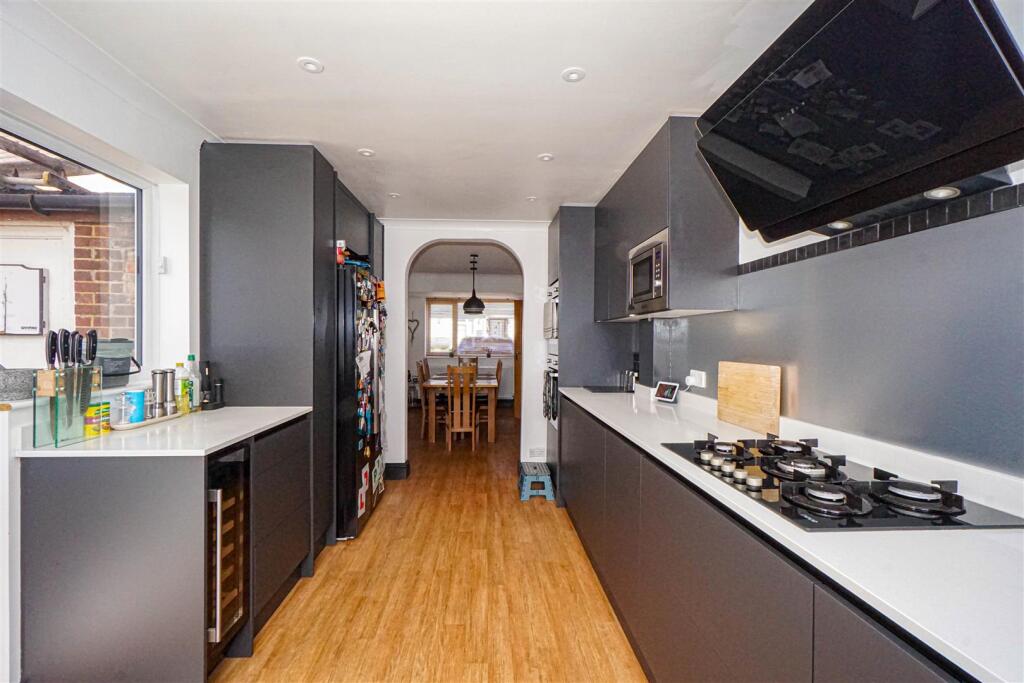 House in Tonbridge - View 5