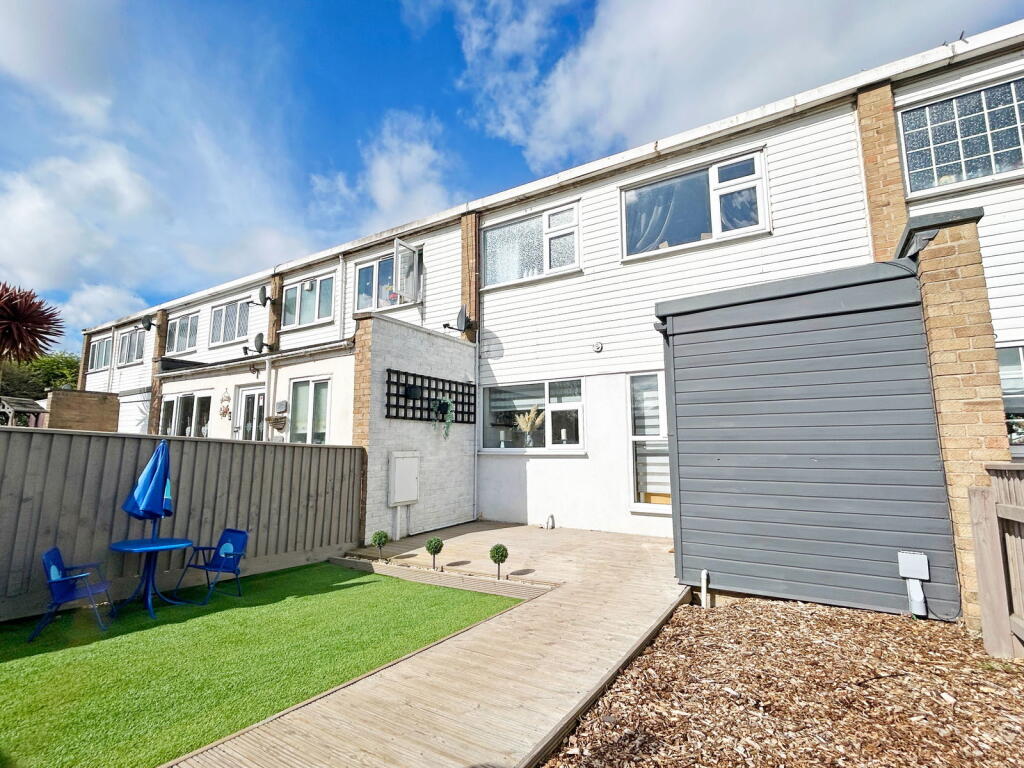 Main image of property: Gloucester Close, Skegness, Lincolnshire, PE25 3PS