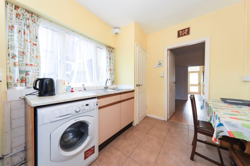 Crowther Road, Newbridge, Wolverhampton - View 3