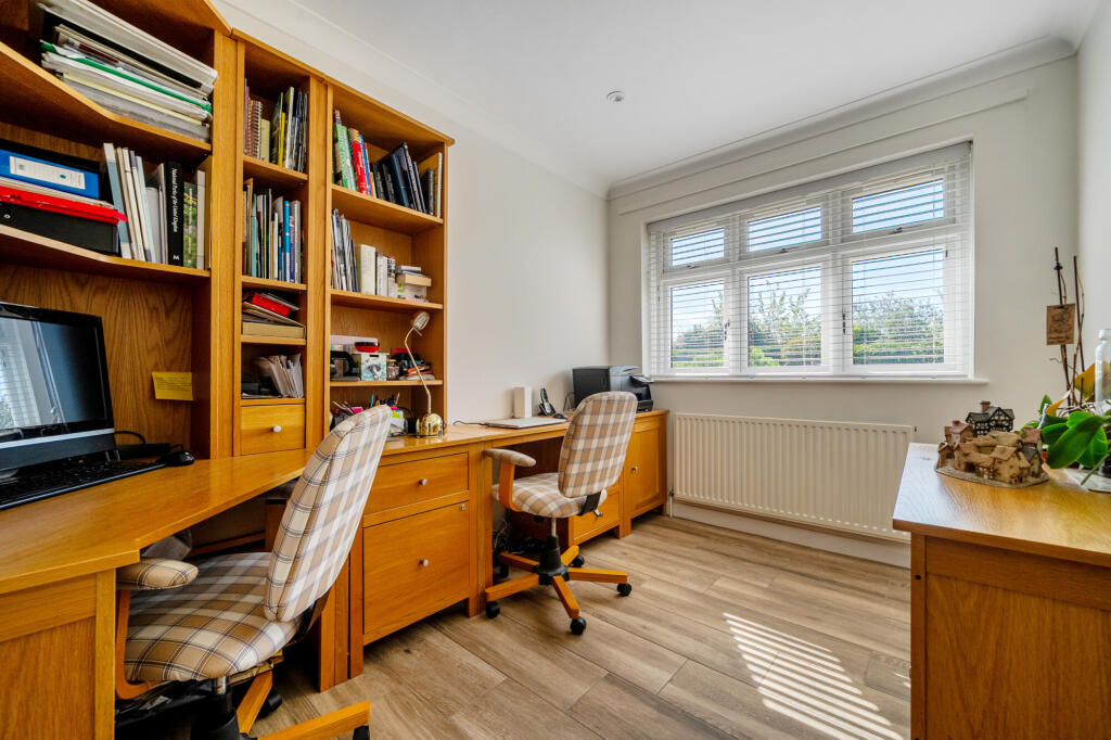 House in Bray, The Retreat Farm, Forest Green - More