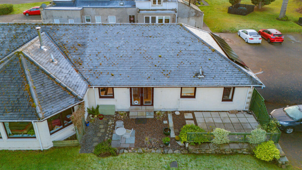 Main image of property: Lentran, Inverness, IV3 8RL