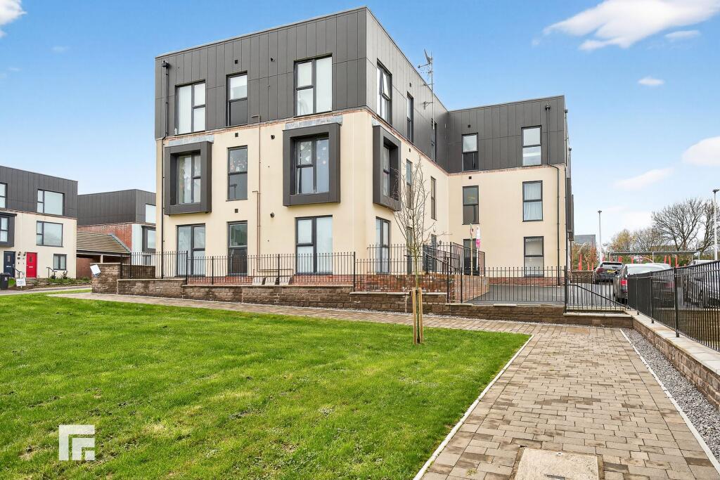 2-bed flat on Dol Glaswg, Capel Llanilltern, CF5, £165,000