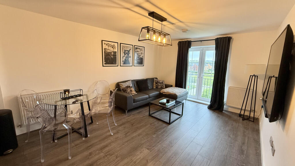 Apartment in Paisley, Renfrewshire - View 2