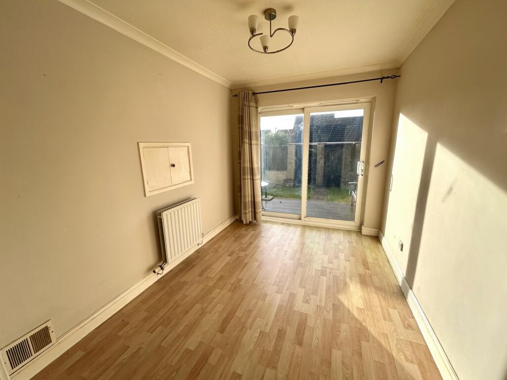 Larkspur Crescent, Yeovil, BA21 photo 4
